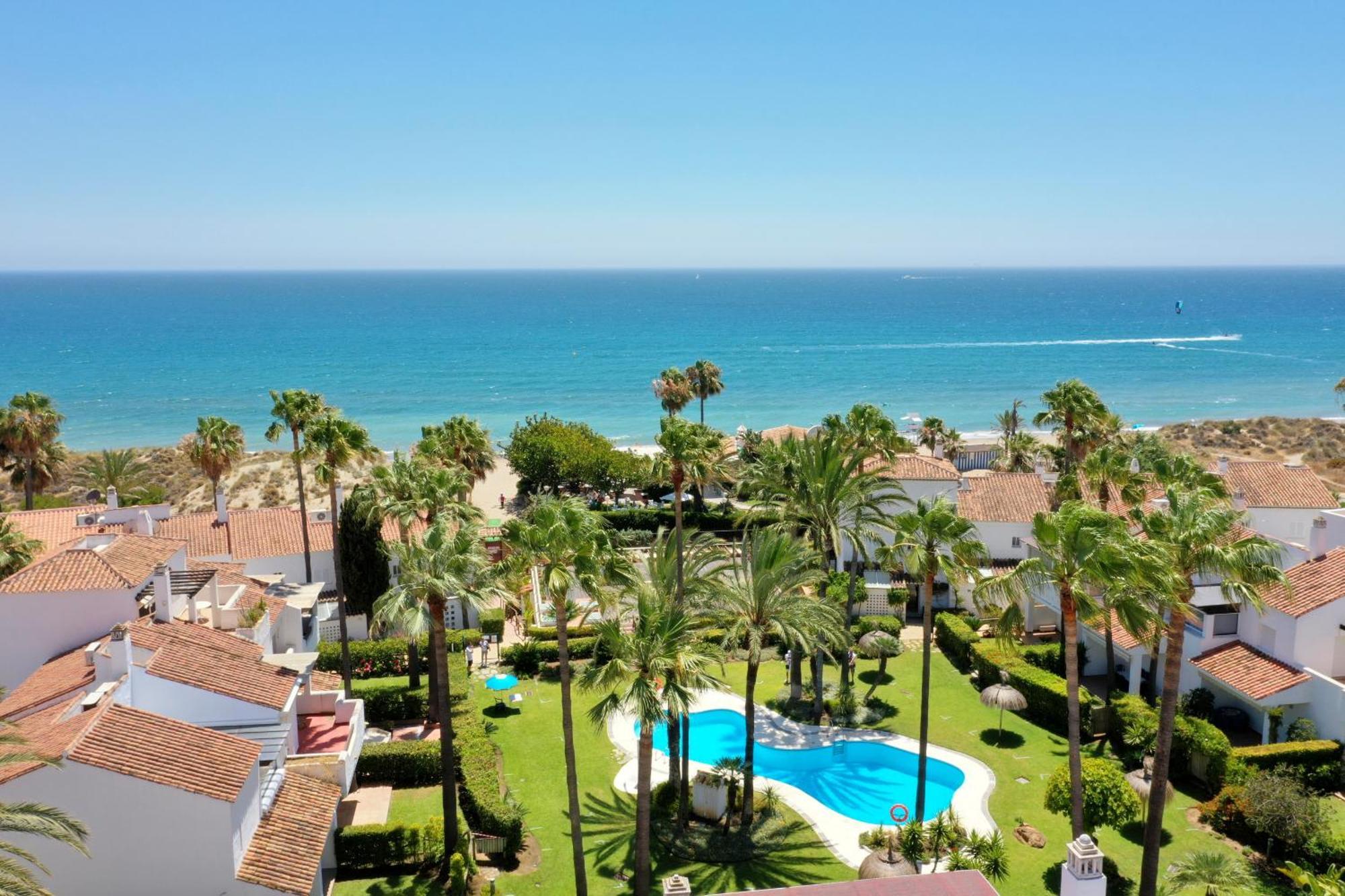 1176 Beach Front 2 Pools Bahia マルベーリャ エクステリア 写真